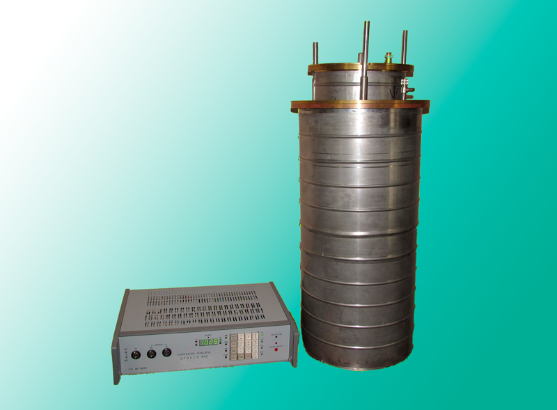 Temperature-controlled bitrogen cryosystem of cyclical heat treatment of the instruments